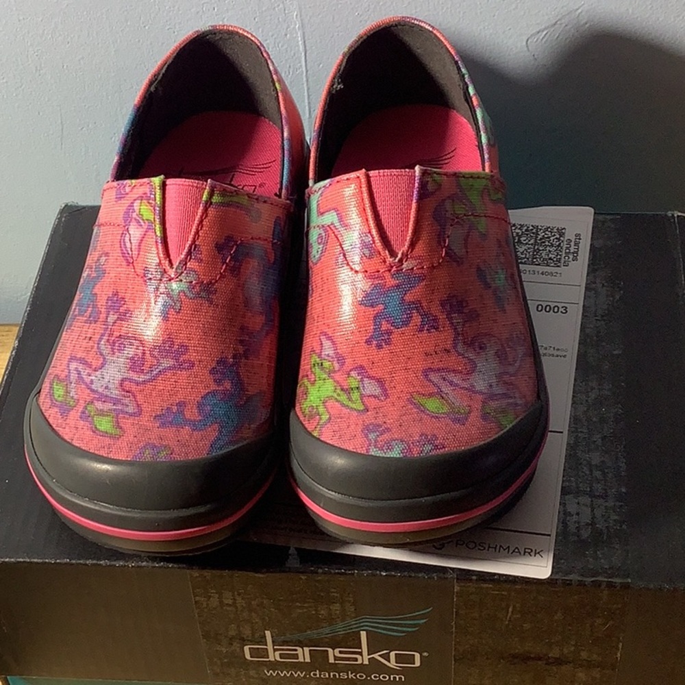 Dansko Vesta Coated Canvas Girls Pink Clog Shoes Frog Design Sz 26 US kids 9.5 - Picture 4 of 4